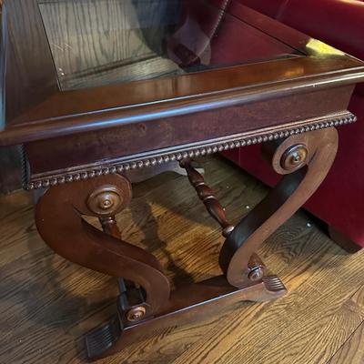 2 END TABLES