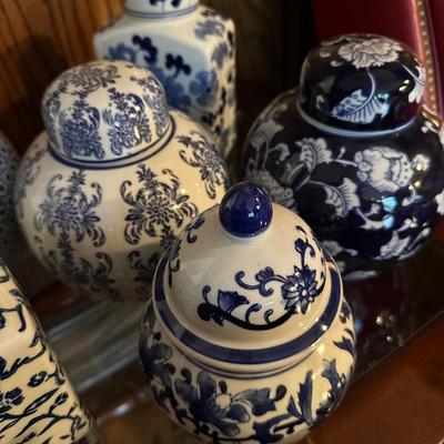 BLUE WHITE DÉCOR LOT