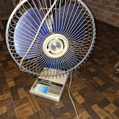 oscillating Fan Retro