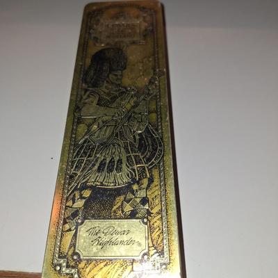Dewar's Tin