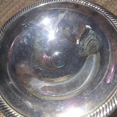 Nut bowl on Pedestal
