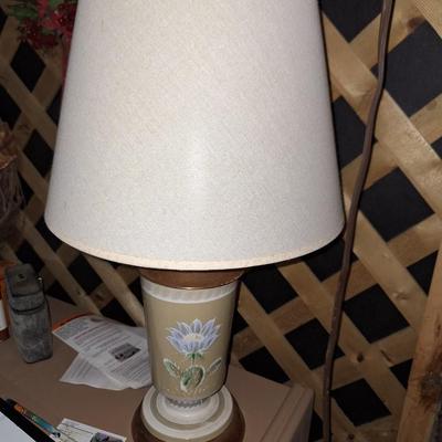 Cream Flowered lamp