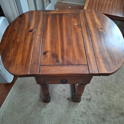 Drop Leaf End Table