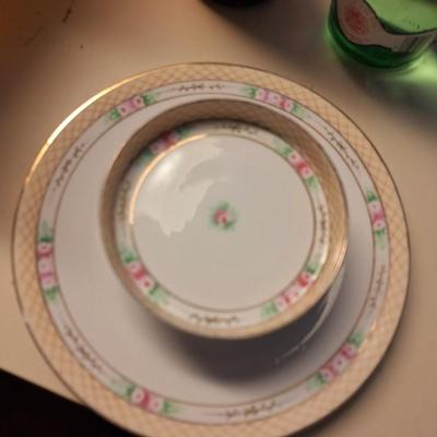 Nippon 2-tiered dish chips and dip