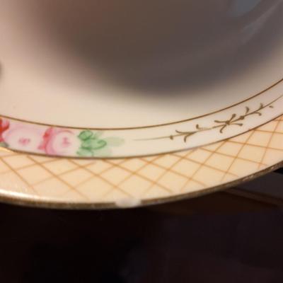 Nippon 2-tiered dish chips and dip