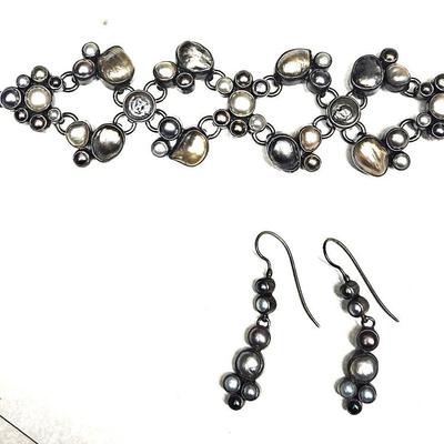 Echo of the Dreamer/Mars and Valentine Bracelet and Earrings