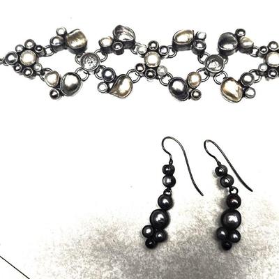 Echo of the Dreamer/Mars and Valentine Bracelet and Earrings