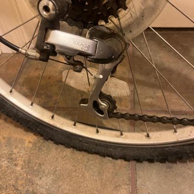 Jami’s Explorer XR 18 Speed Bicycle (LR-MG)