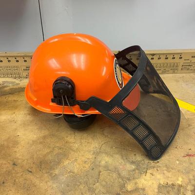 Husqvarna 18” Bar Chain Saw & Protective Gear (B1-MG)