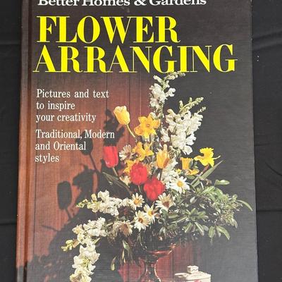 Collection of Gardening & Landscaping Books