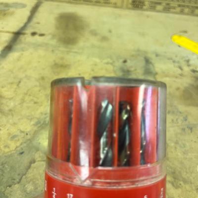 Collection of Drill Bits & Drivers (B1-MG)
