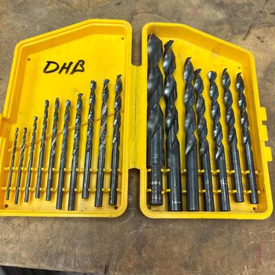 Collection of Drill Bits & Drivers (B1-MG)