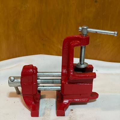 Small red vice