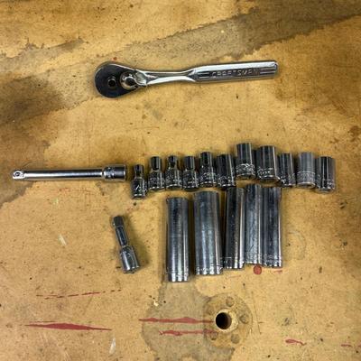 Large Selection of Ratchets & Sockets (B1-MG)