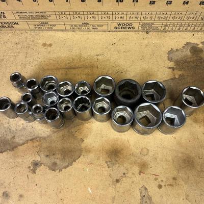Large Selection of Ratchets & Sockets (B1-MG)