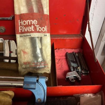 Large Collection of Hand Tools (B1-MG)