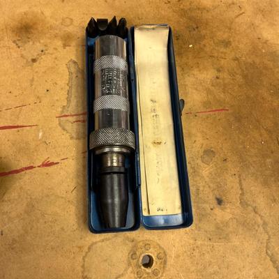 Large Collection of Hand Tools (B1-MG)