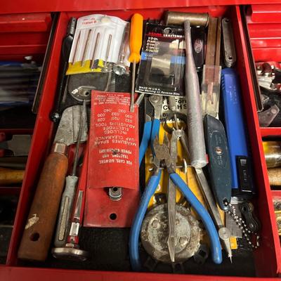 Large Collection of Hand Tools (B1-MG)