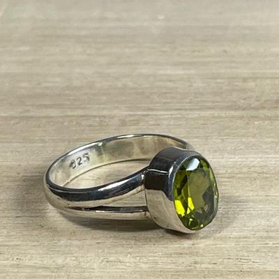 Peridot Sterling Silver Ring 7