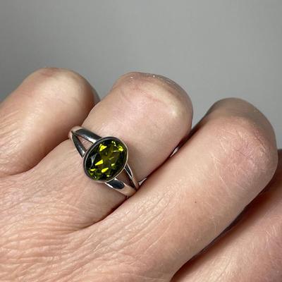 Peridot Sterling Silver Ring 7