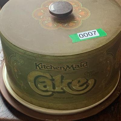 KitchenMaid Microwave Trays w/ Vintage Cake Cover
