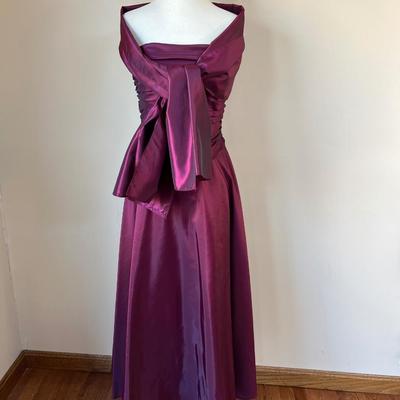 Lot 3 Designer Gowns Dresses - McClintock, Eliza J., Alfred Sung