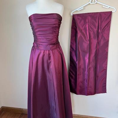 Lot 3 Designer Gowns Dresses - McClintock, Eliza J., Alfred Sung