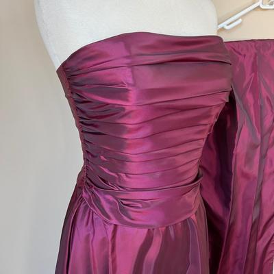 Lot 3 Designer Gowns Dresses - McClintock, Eliza J., Alfred Sung
