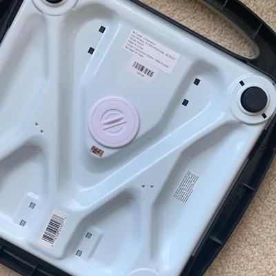 2 Bathroom Scales - Taylor Lithium and other.