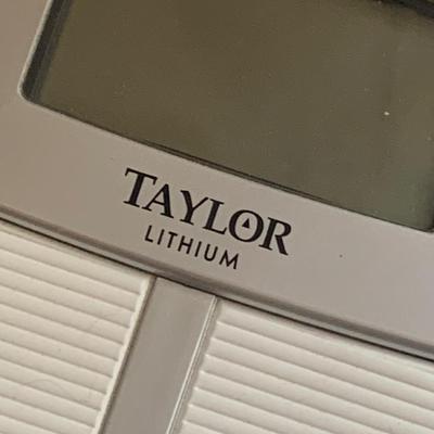 2 Bathroom Scales - Taylor Lithium and other.