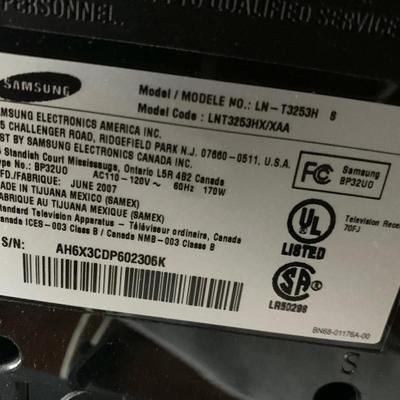 Samsung 32” Flat Screen Television w remote