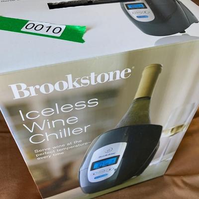 Brookstone Iceless Wine Chiller In Box