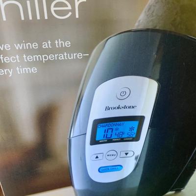 Brookstone Iceless Wine Chiller In Box