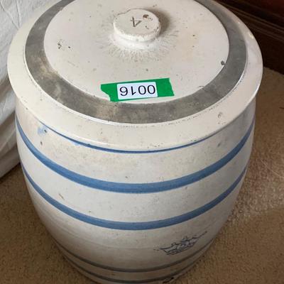 Covered 5 Gallon Stoneware Crock
