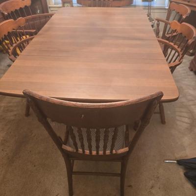 Drop leaf table