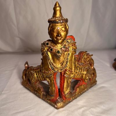 Unique Carved Wooden Decor Collectibles From Southeast Asia (LR-RG)