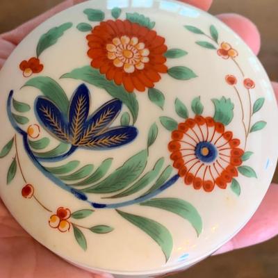Wedgwood Jasperware Salt Caddy & Trinket Boxes Lot