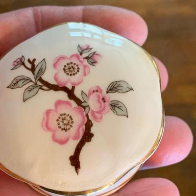 Wedgwood Jasperware Salt Caddy & Trinket Boxes Lot