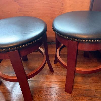 PAIR Revolving Top Stools
