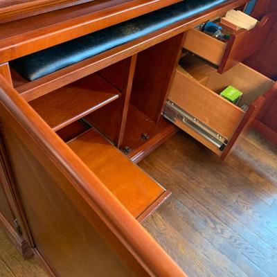 Clean Sonoma Collection Entertainment Center / Desk / Organizer