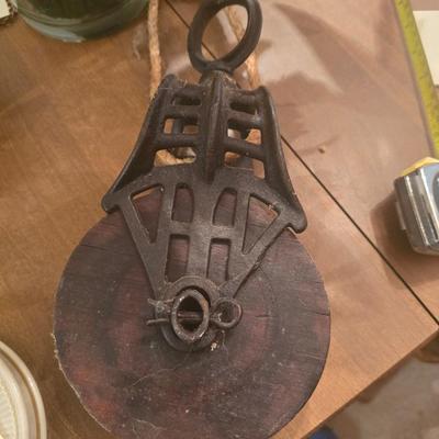 Antique Myers Barn Pulley
