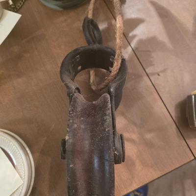 Antique Myers Barn Pulley