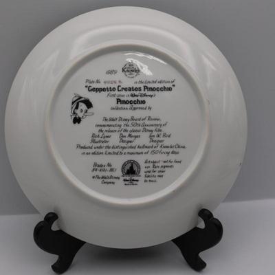 Knowles DISNEY "Pinocchio" with Certificate of Authenticity & Box