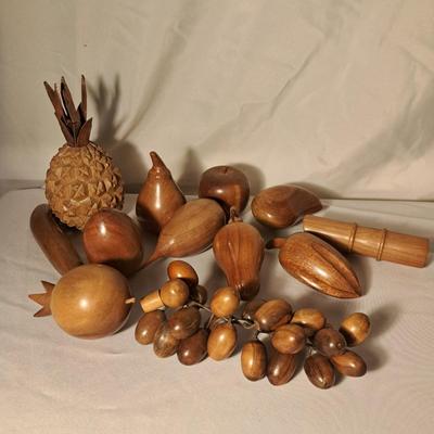 A Delicious Grouping of Wooden Fruit, Leaf Tray & Signed Vase (DR-SD)