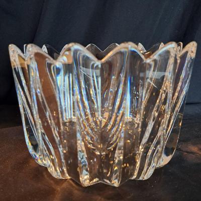 Lalique Crystal Prisms Sparrow Bowl & Orrefors Crystal Fleur Bowl (DR-SD)
