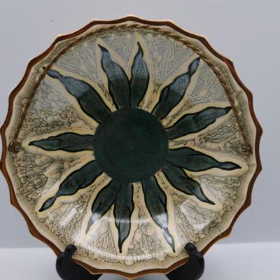 Sancifera 9.5" Dish with Handle