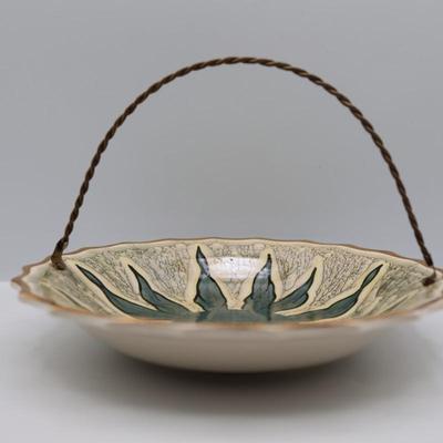 Sancifera 9.5" Dish with Handle
