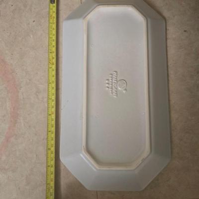 Pfaltzgraff Yorktowne Bread Platter