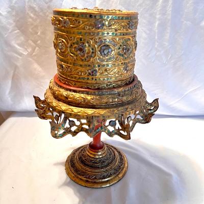 Ornate Betel Box with Stand (LR-RG)