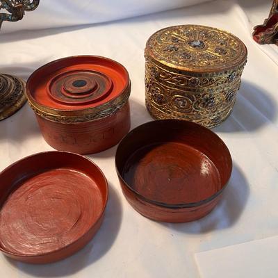 Ornate Betel Box with Stand (LR-RG)